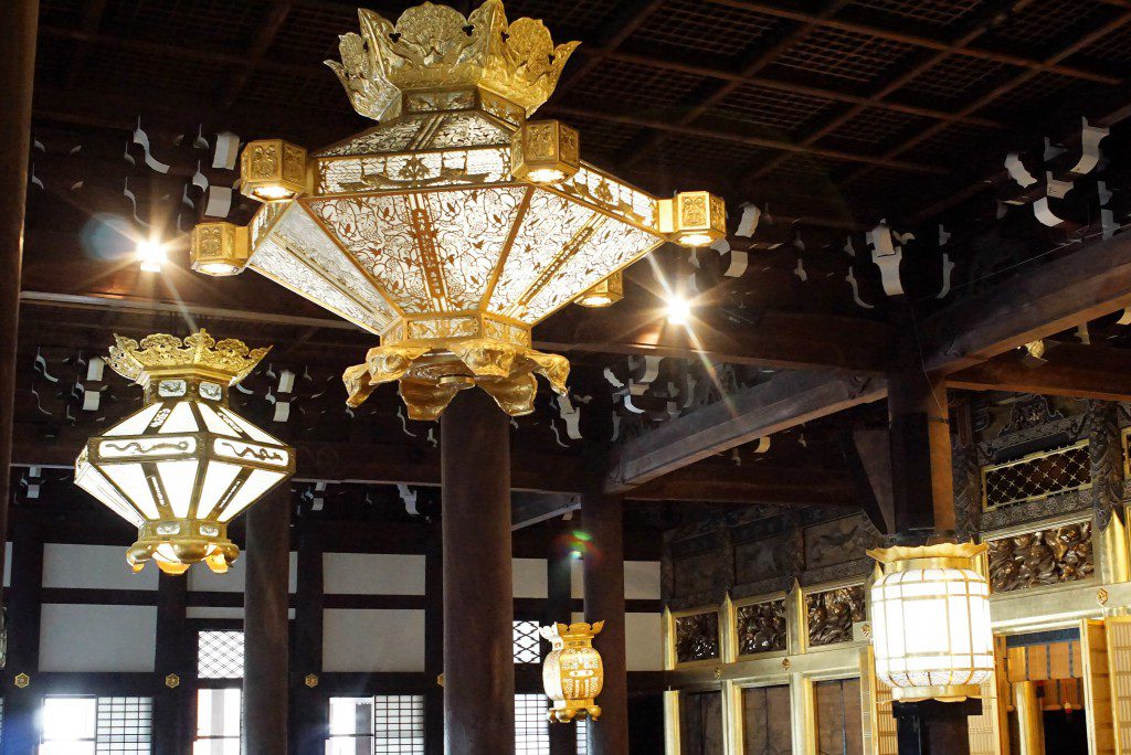 西本願寺 御影堂 照明