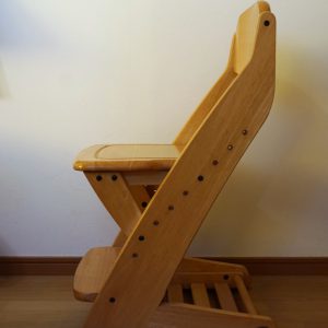 子供が使ってた椅子