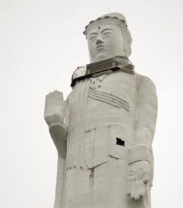 淡路　世界平和大観音像横っ腹