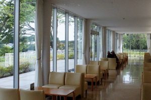 東京富士美術館ラウンジ