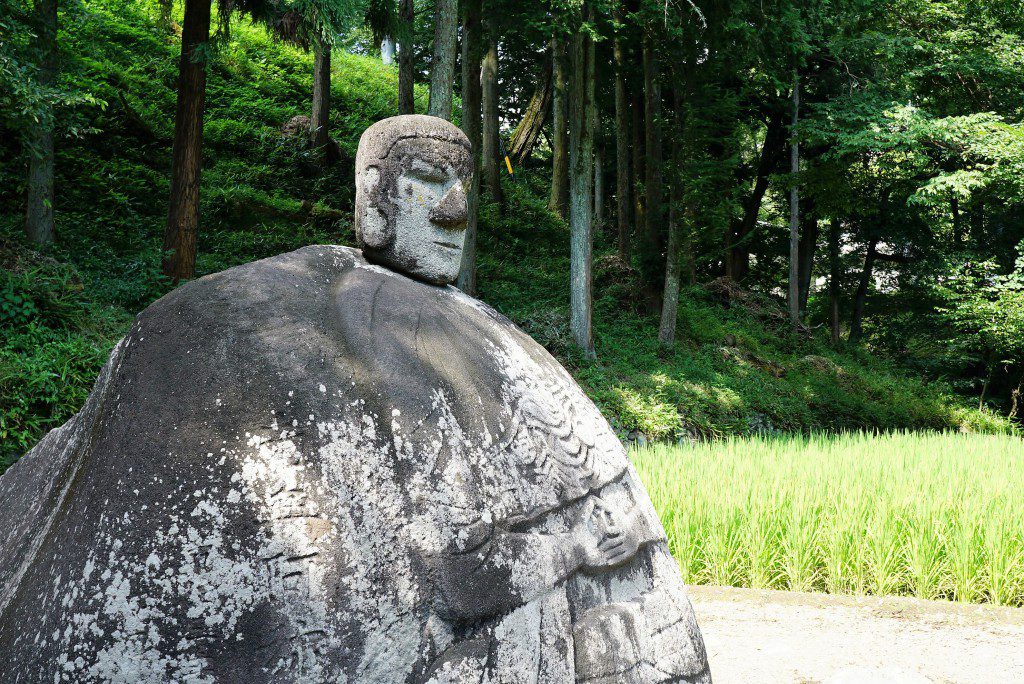 万治の石仏　６