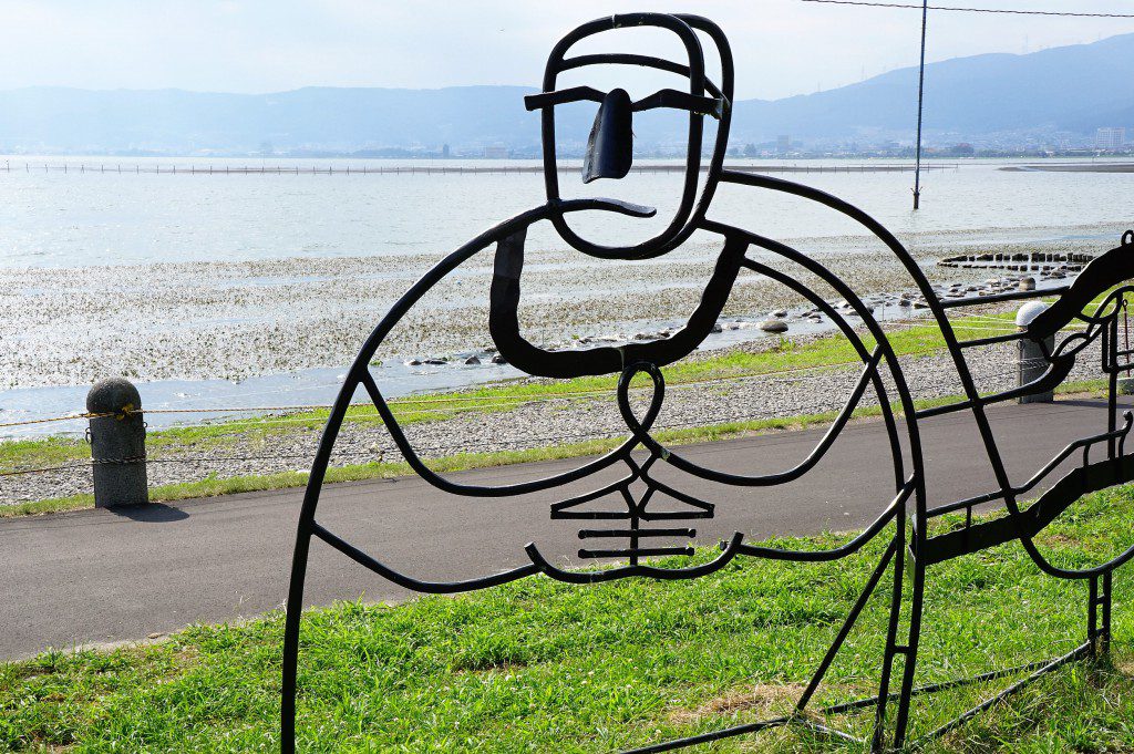 諏訪湖　万次の石仏アート