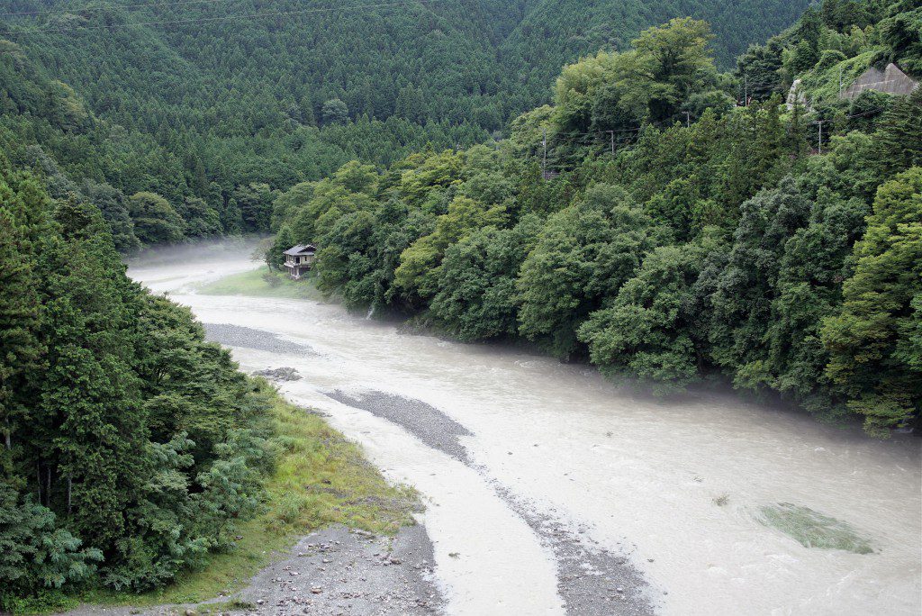 奥多摩　多摩川　川井付近