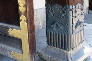西本願寺　唐門　柱　