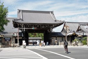 西本願寺　御影堂門