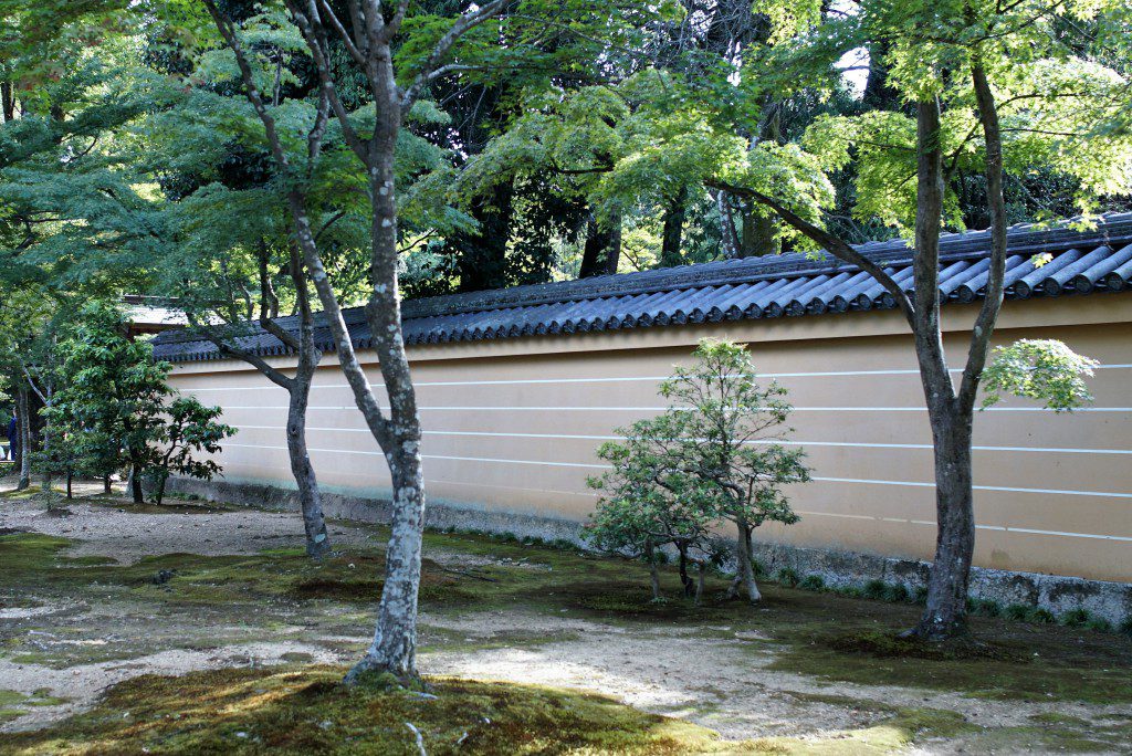 京都　金閣寺　塀