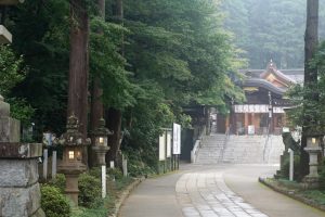 高麗神社　参道