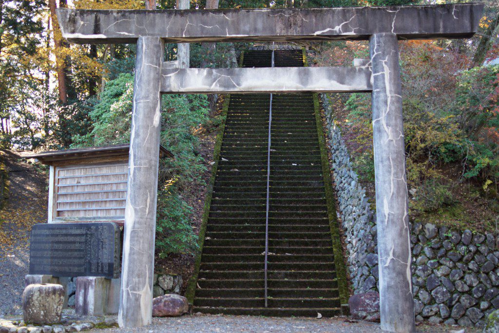 奥多摩湖　小河内神社