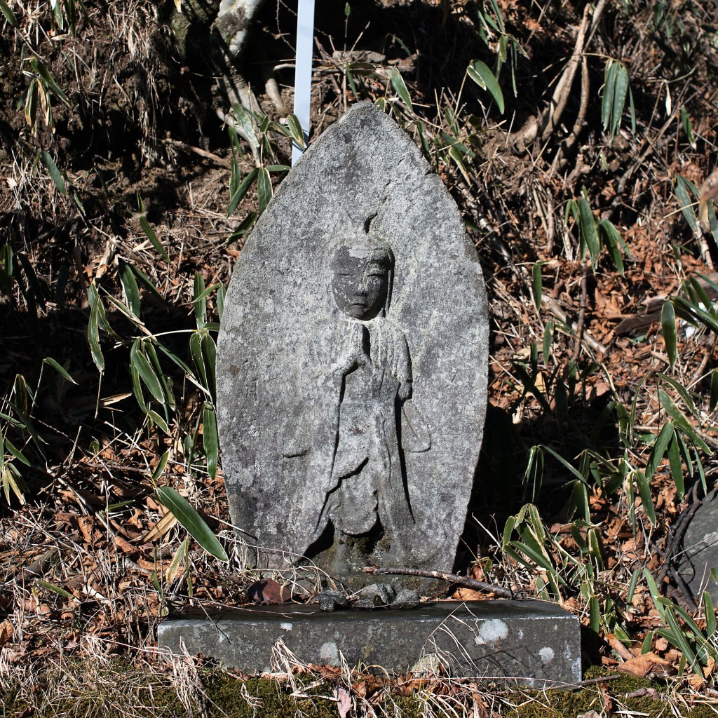 鳥獣供養碑