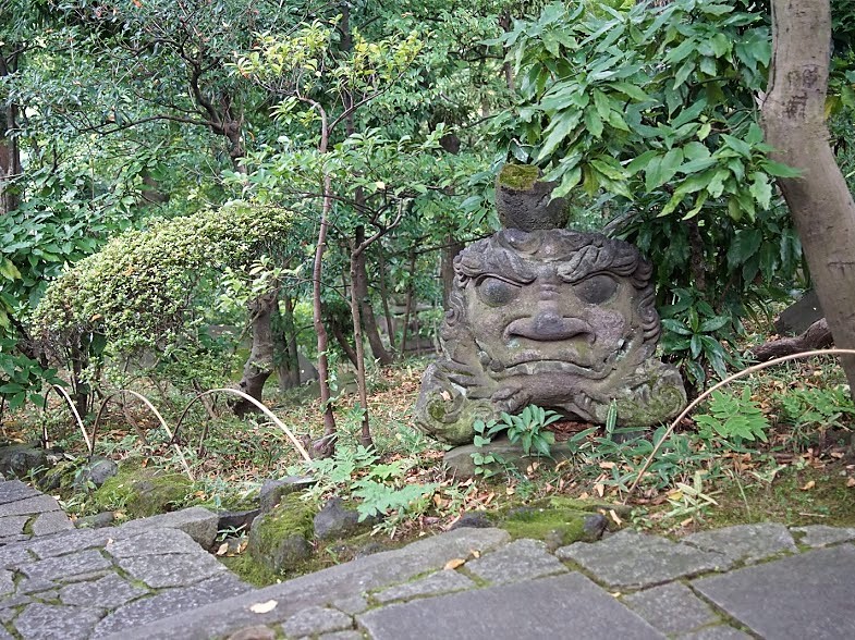 根津美術館　庭　表参道