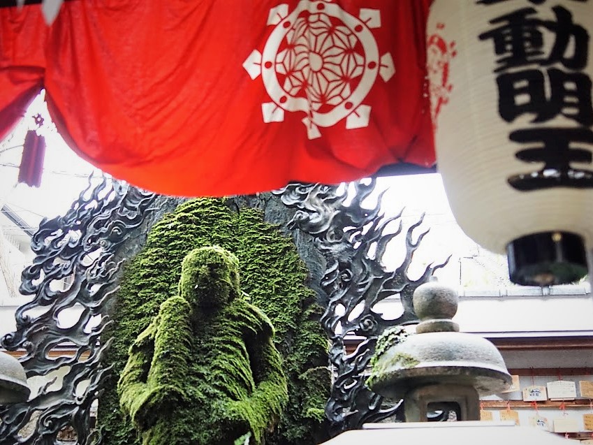 大阪　法善寺　水掛け地蔵