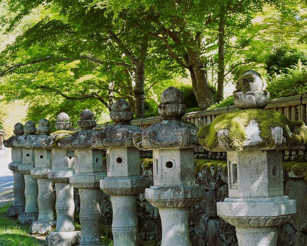 高野山の灯籠