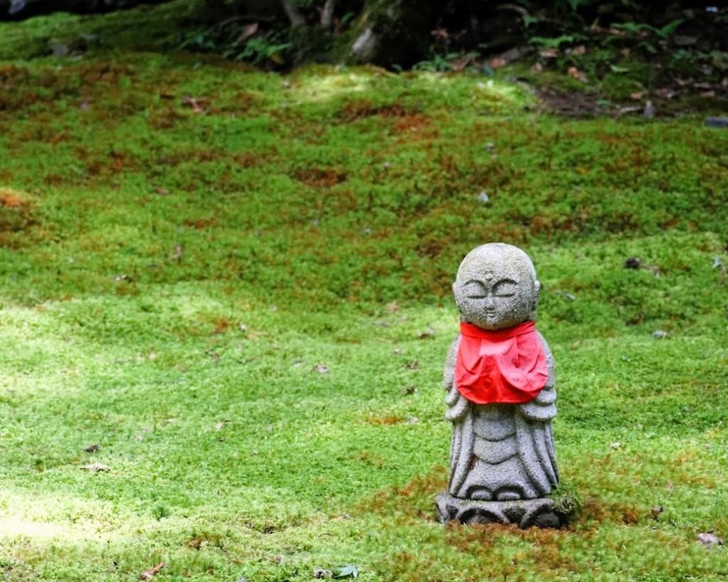 京都大原寂光院 苔のわらべ地蔵